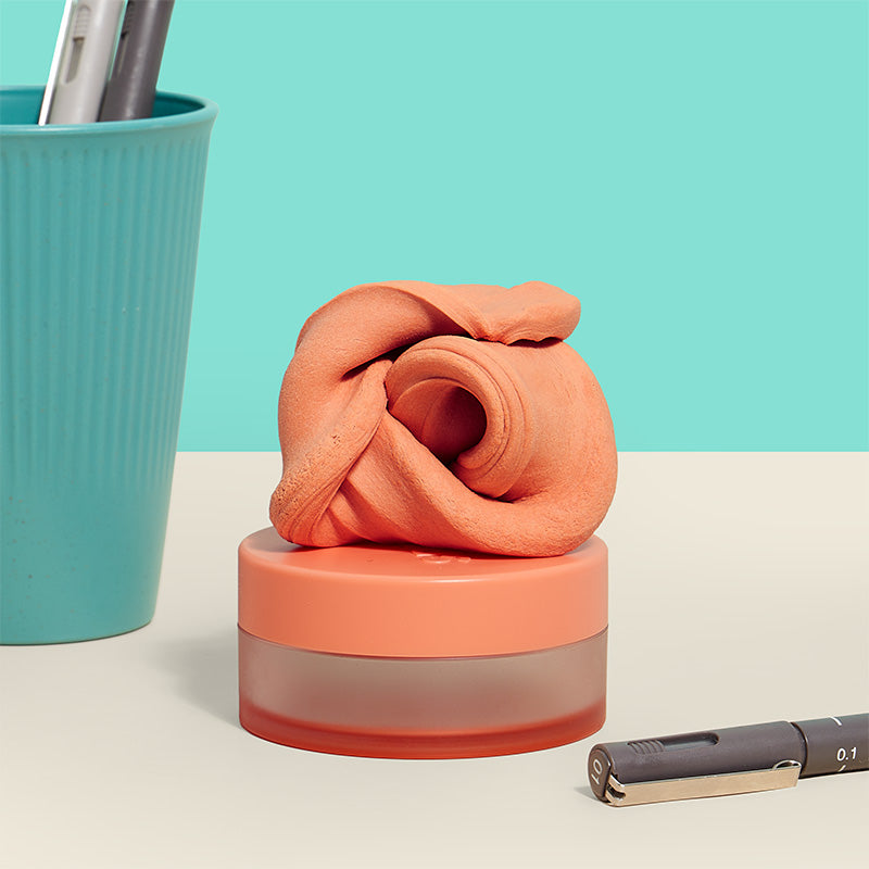 Blur Focus Putty